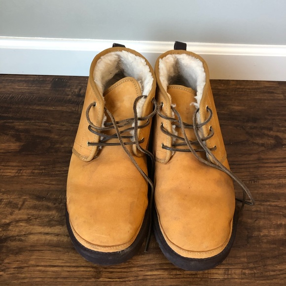 Men’s UGG boots - Picture 3 of 4